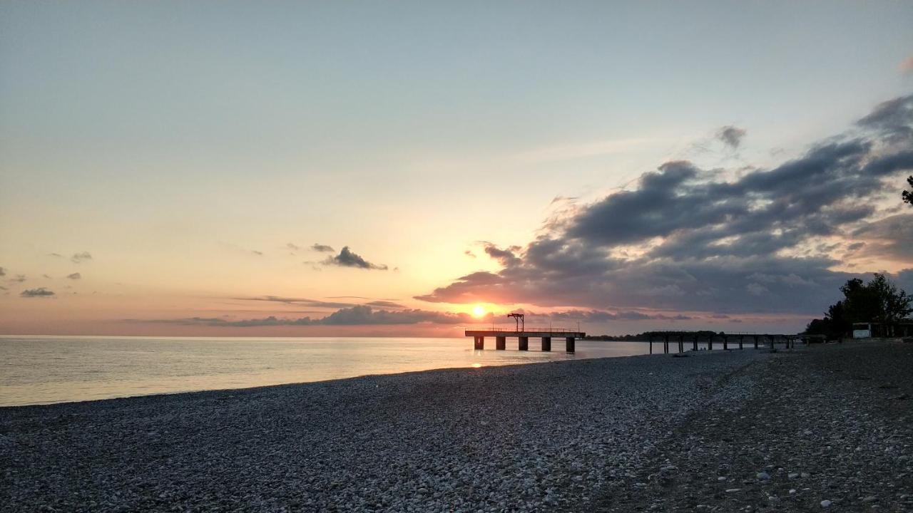Lukomorye Pizunda Exterior foto